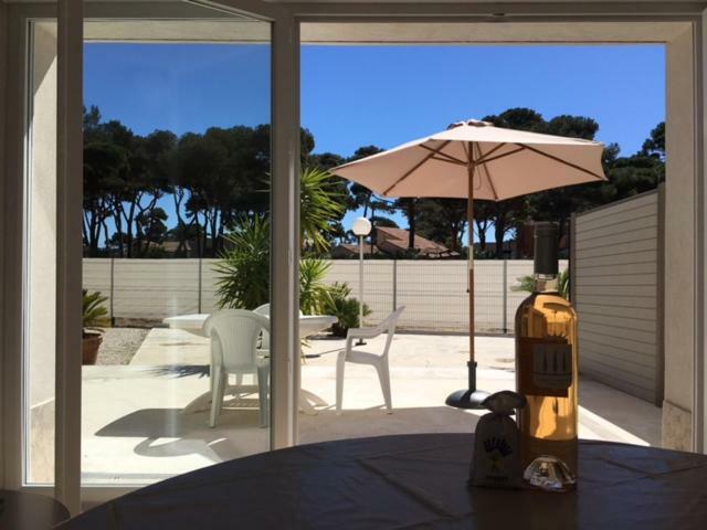 Appartements Les Pesquiers Hyeres Plage Exterior photo